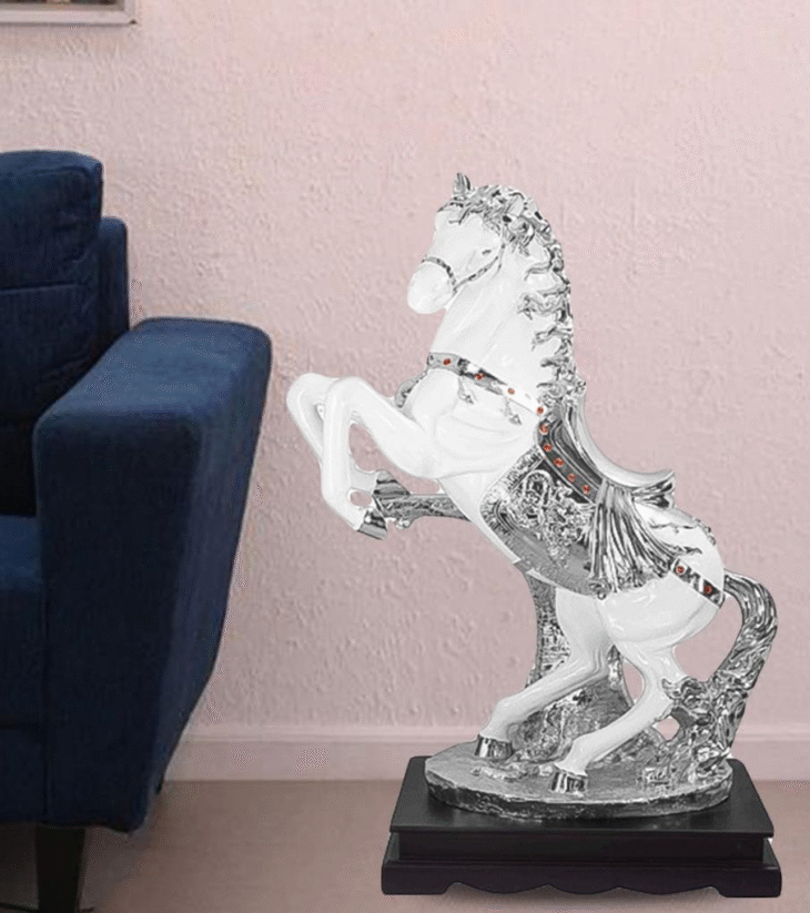 EXCLUSIVE FIGURE - 25604