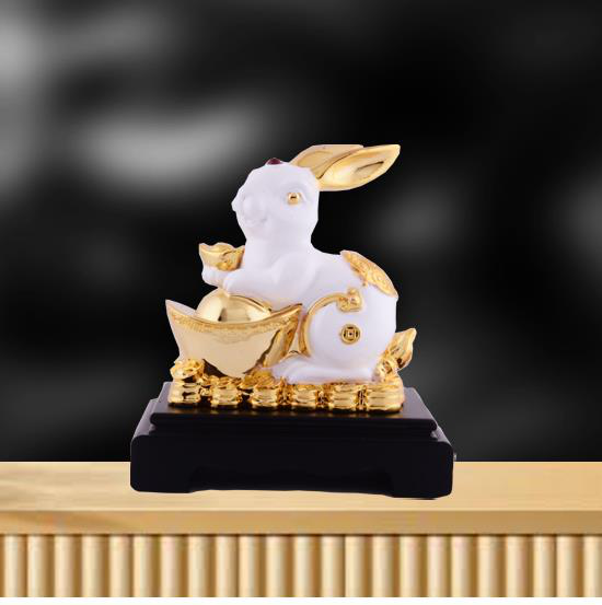 EXCLUSIVE FIGURE - 30816