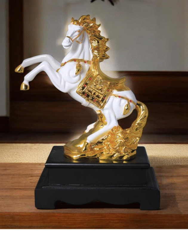 EXCLUSIVE FIGURE - 38112