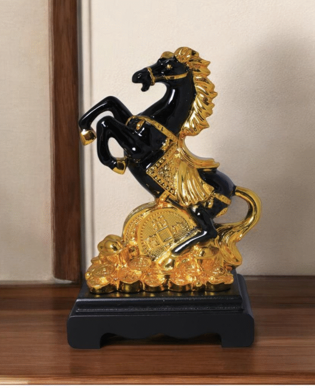 EXCLUSIVE FIGURE - 38134