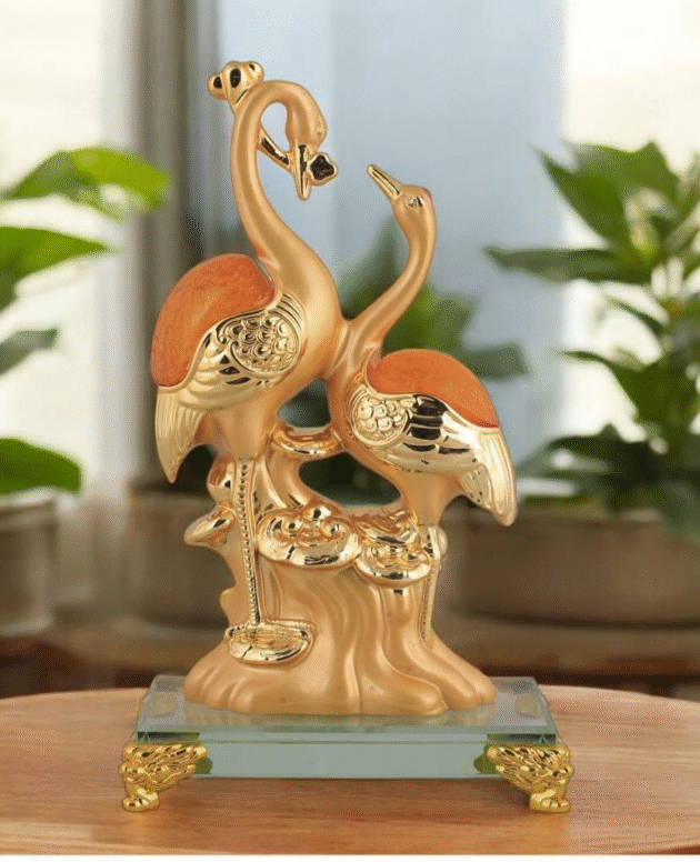 EXCLUSIVE FIGURE - 38180