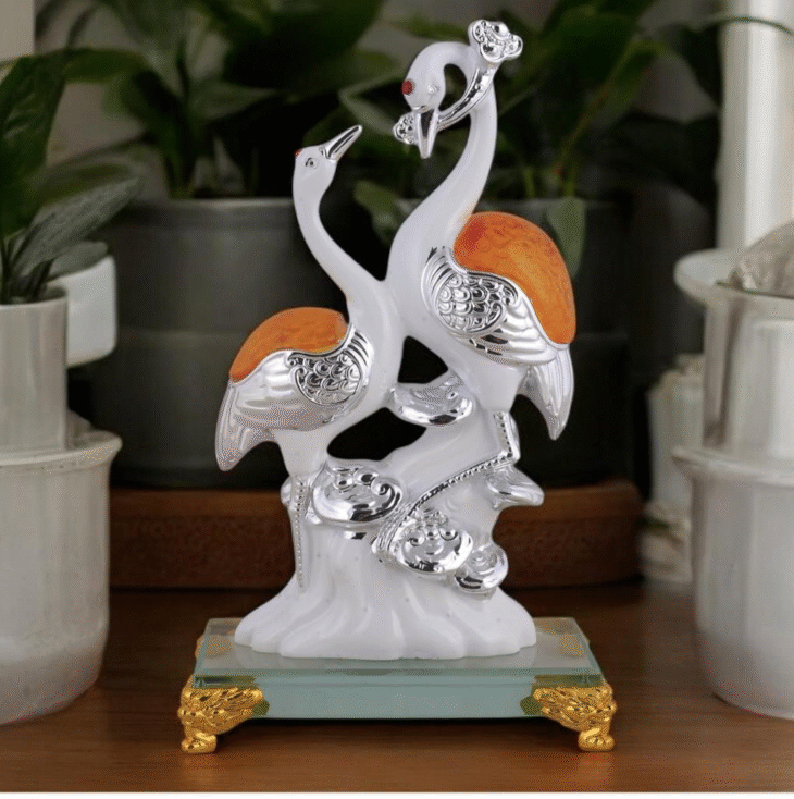 EXCLUSIVE FIGURE - 38182