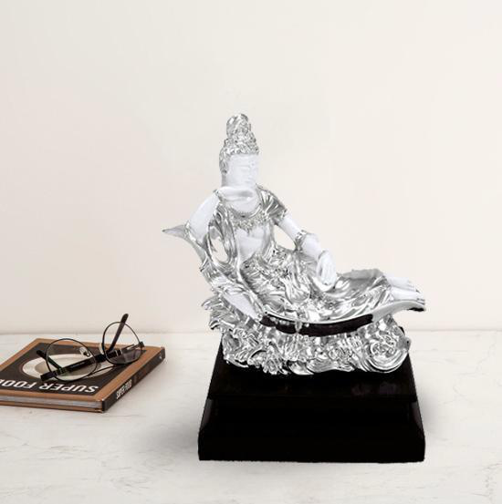 EXCLUSIVE FIGURE - 8903